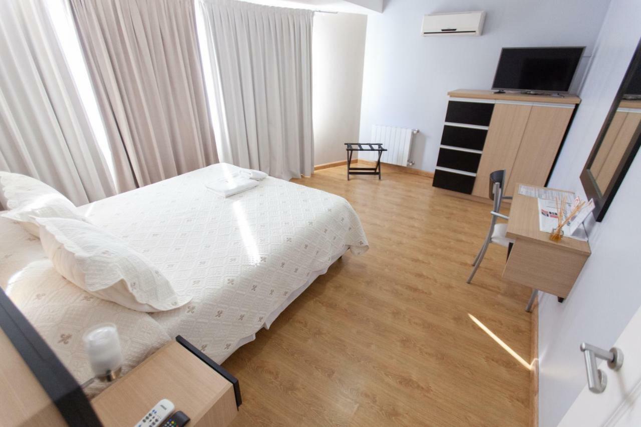 Apart Hotel Rivadavia 815 Neuquén Zewnętrze zdjęcie